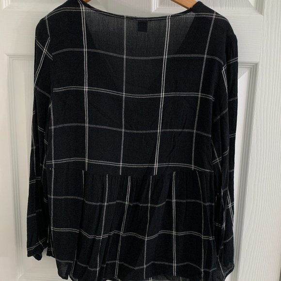 Old Navy Women´s Top Blouse, Size L - Picture 8 of 12